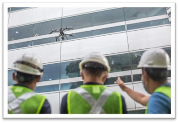 A group of people wearing safety vests

Description automatically generated with low confidence