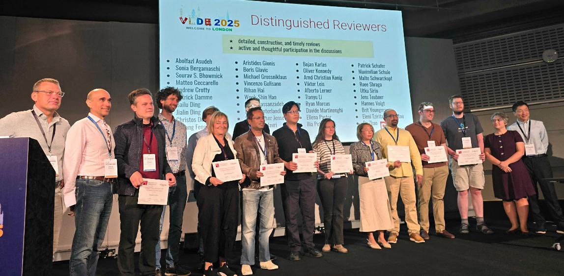 VLDB 2025 Distinguished Reviewer Award